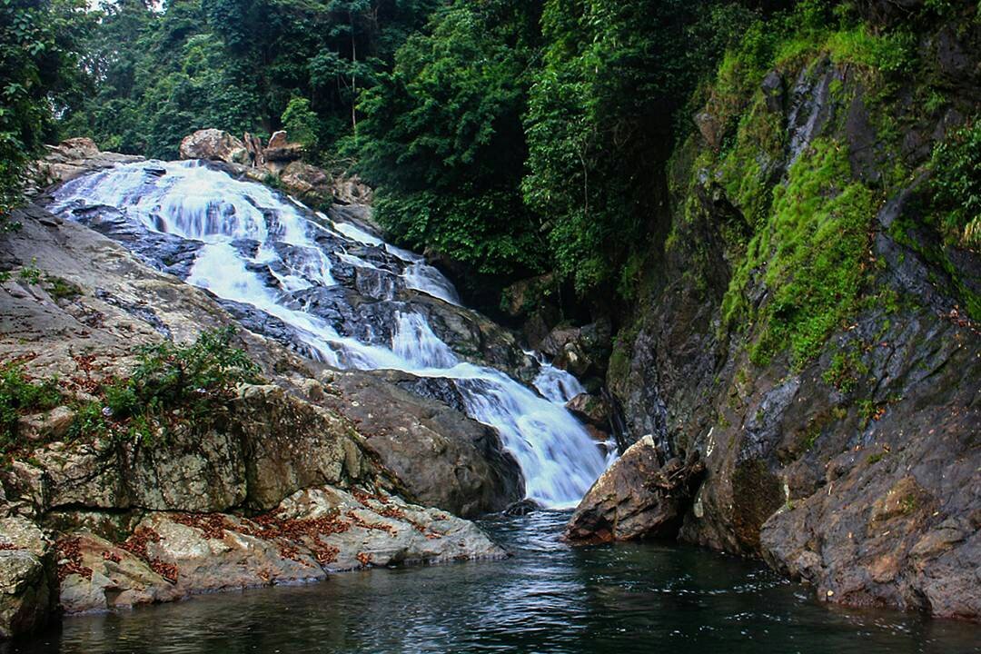 Air Terjun Timbulun Painan atau dengan nama lain Air Terjun Pincuran Tujuh Tingkat