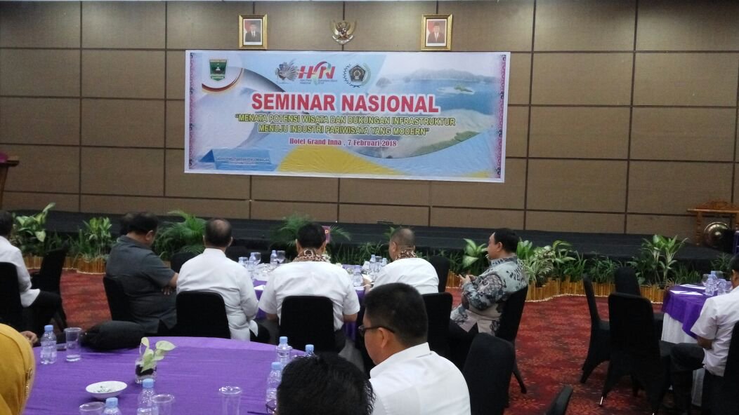 Seminar Nasional Menata Potensi Wisata Dan Dukungan Insfratruktur Menuju Industri Pariwisata Yang Mo