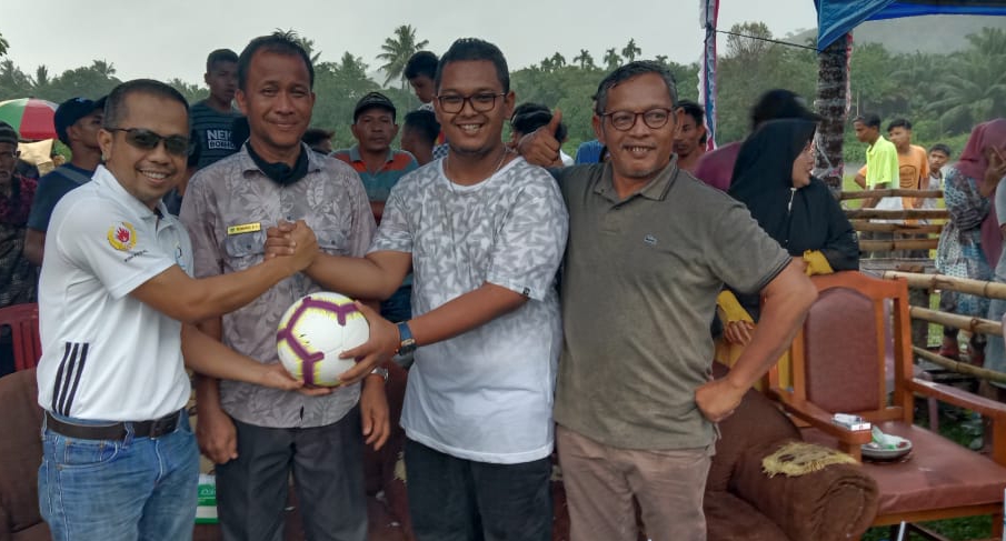 Pembukaan Liga Sepatu Kets Kecamatan Sutera 