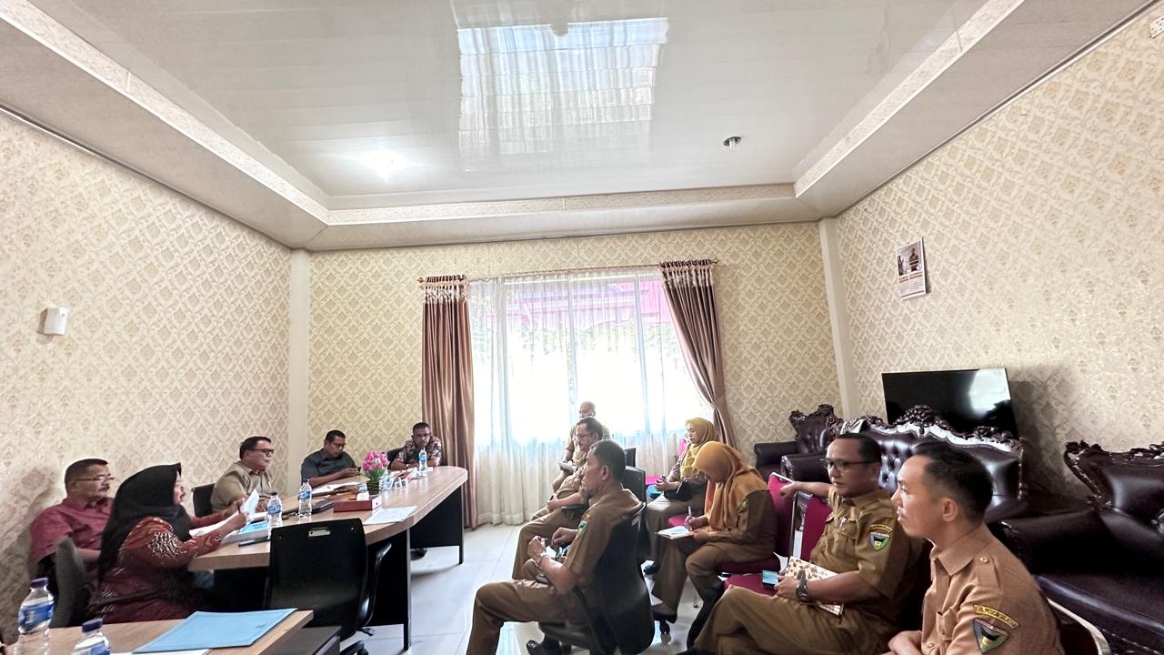 Rapat Hearing dengan Komisi IV DPRD Kabupaten Pesisir Selatan