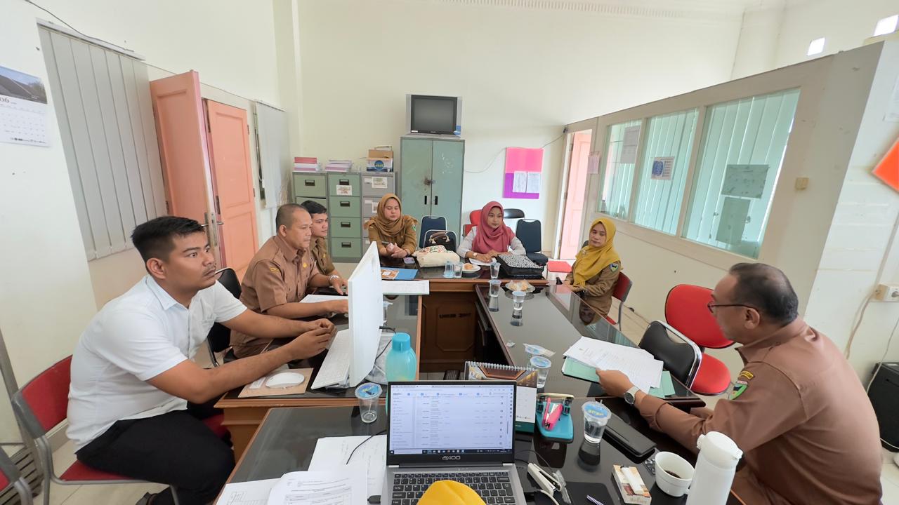 Rapat Desk Aplikasi Simbangda