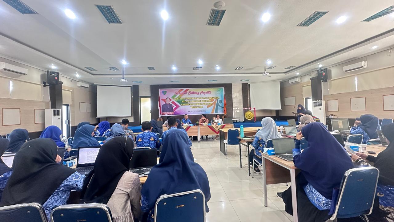 Mengikuti pelatihan pemanfaatan data Regsosek melalui aplikasi Sepakat di Bapedalitbang