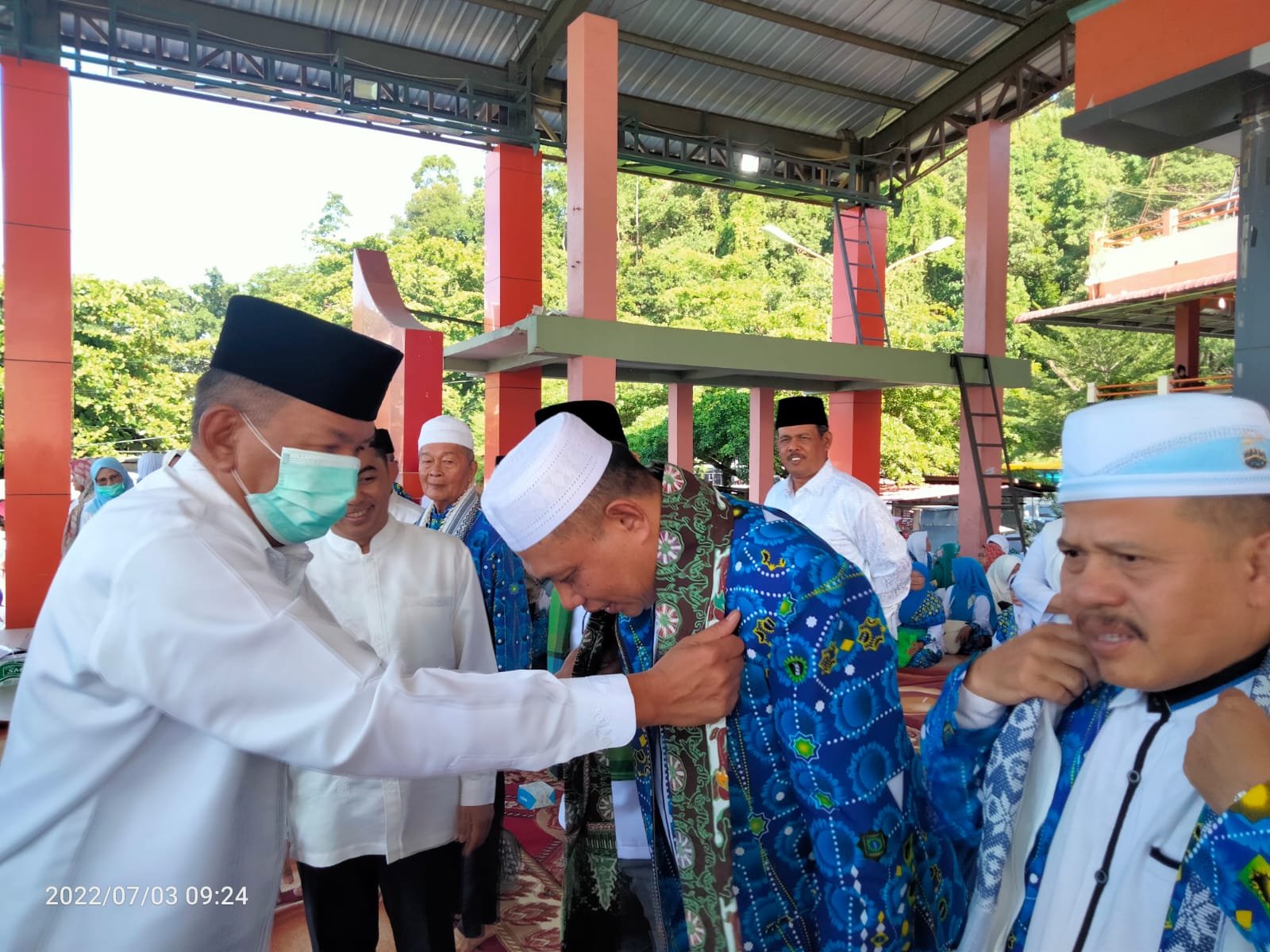 Dakwah Wisata Badan Kontak Majelis Taklim (BKMT) Sumatera Barat di Kawasan Pantai Carocok Painan