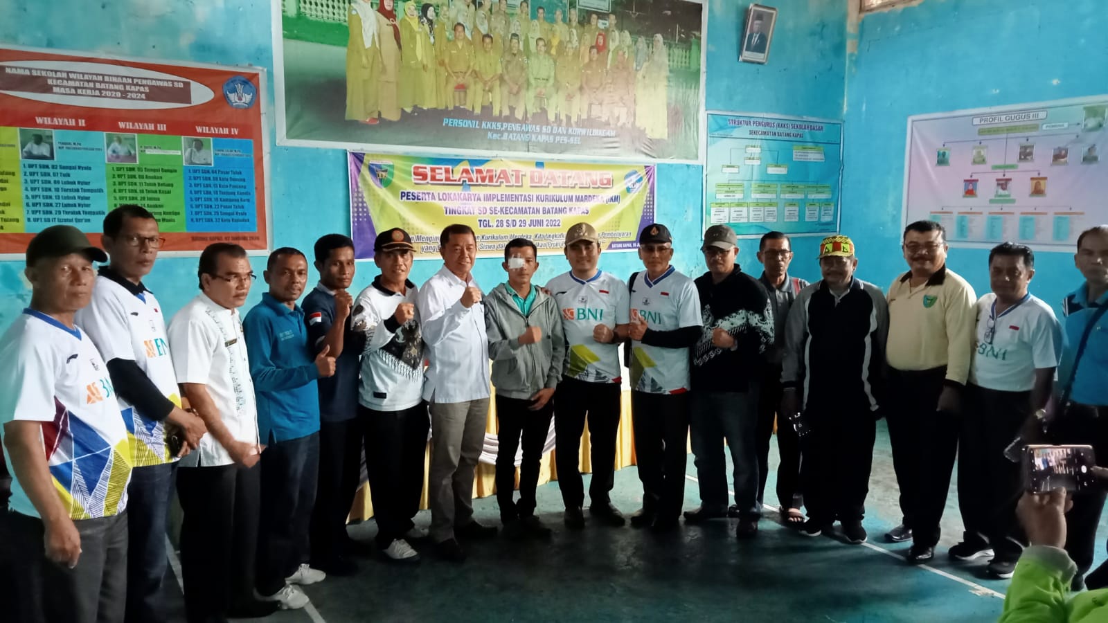 Gerak Jalan Santai Hari Guru Nasional (HGN)  dan HUT PGRI ke - 77